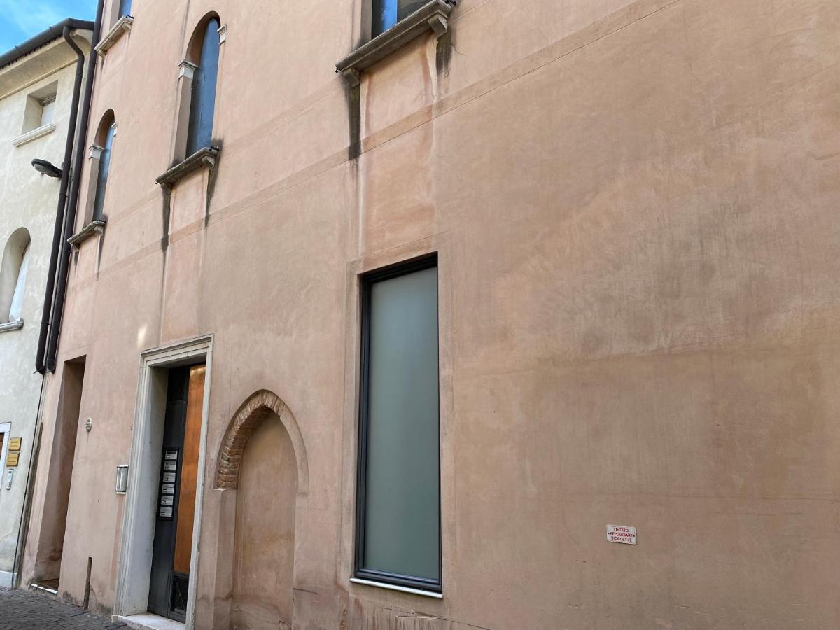 Santa Caterina: Charming Apartment Treviso Exteriör bild