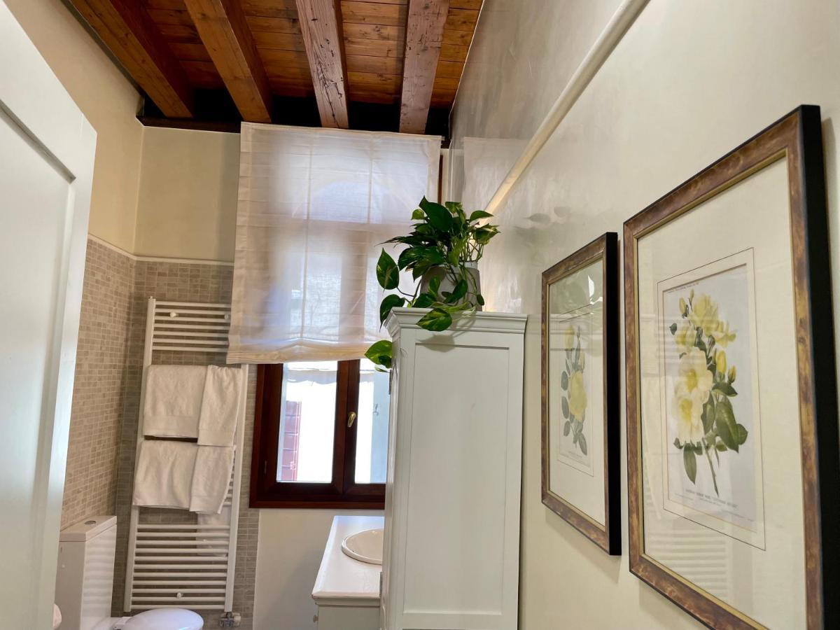 Santa Caterina: Charming Apartment Treviso Exteriör bild