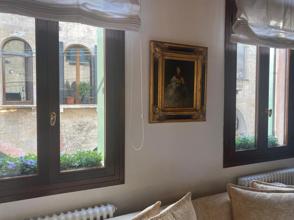 Santa Caterina: Charming Apartment Treviso Exteriör bild