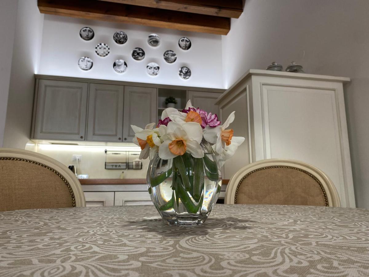 Santa Caterina: Charming Apartment Treviso Exteriör bild