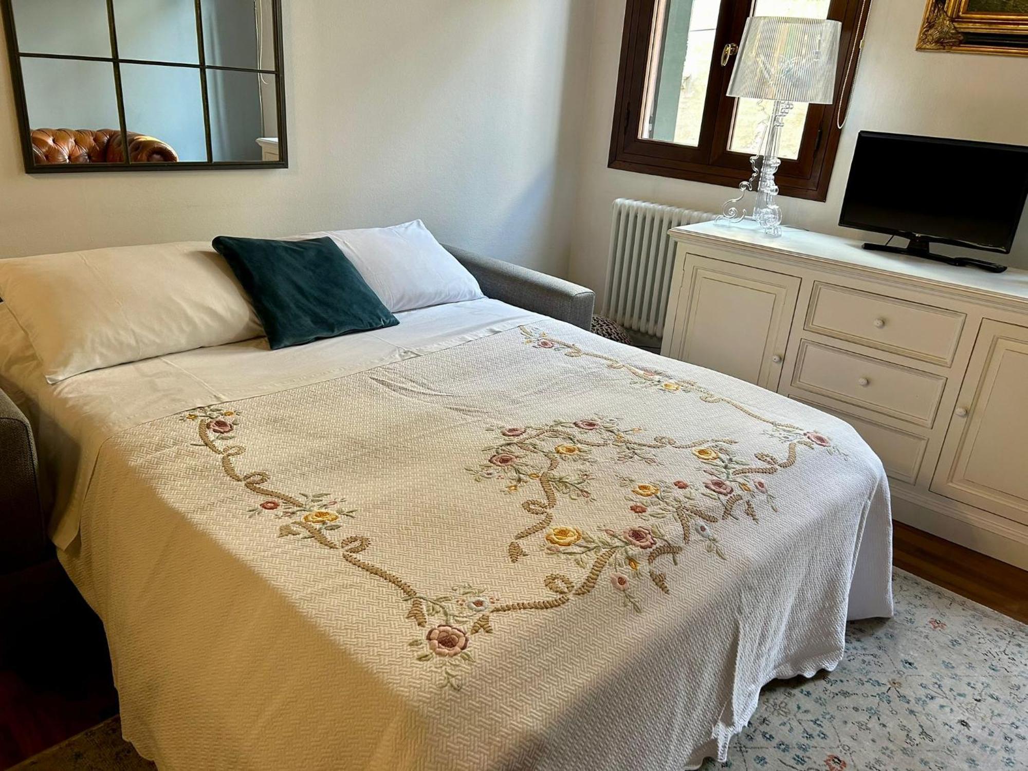 Santa Caterina: Charming Apartment Treviso Exteriör bild