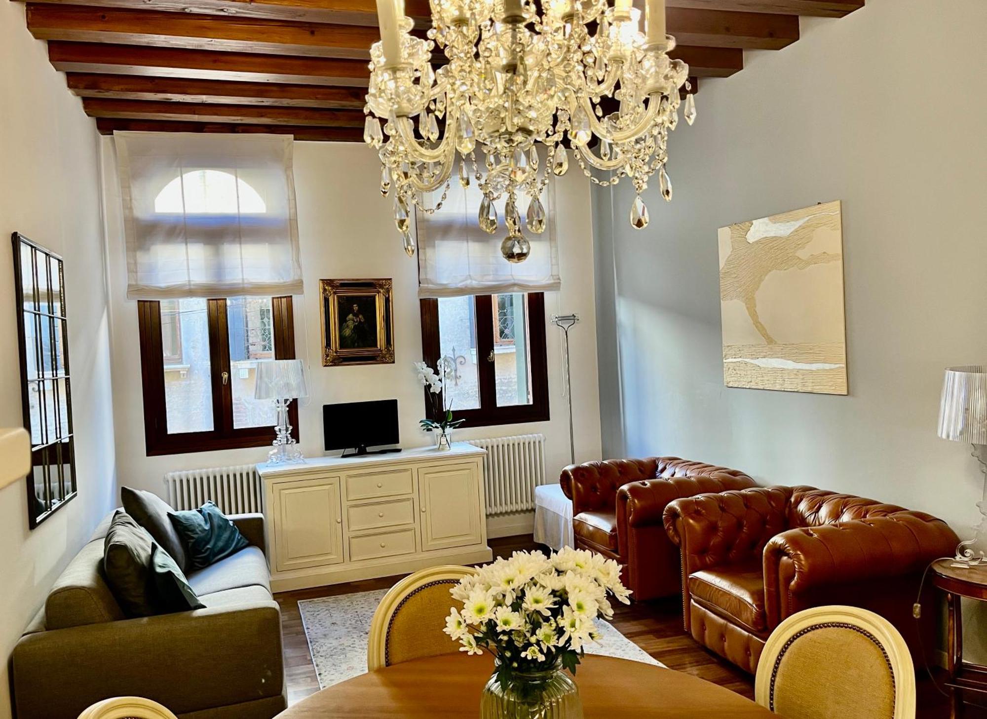 Santa Caterina: Charming Apartment Treviso Exteriör bild