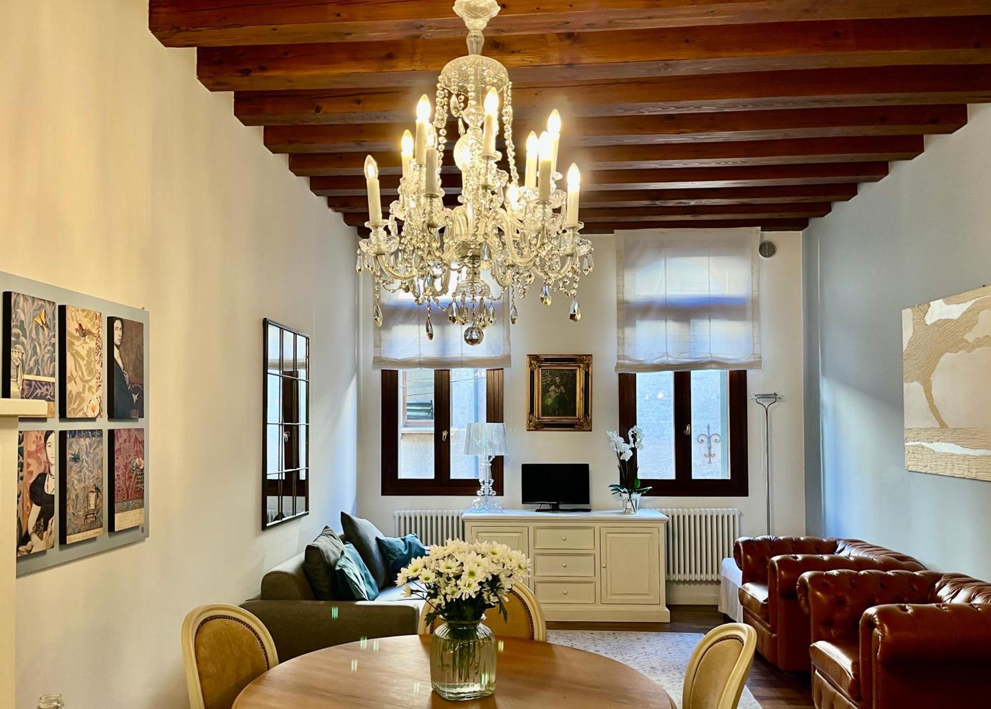 Santa Caterina: Charming Apartment Treviso Exteriör bild